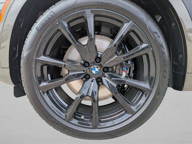 Used 2026 BMW X7 xDrive40i w/ M Sport Package AWD/4WD image 8