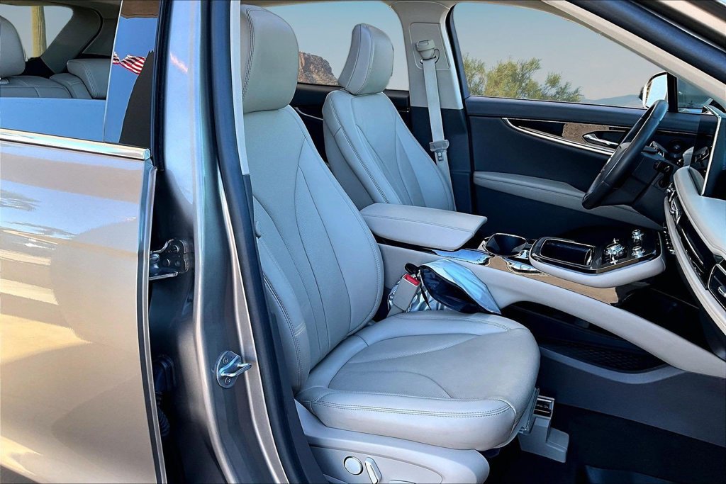 Used 2021 Lincoln Nautilus Reserve FWD image 7
