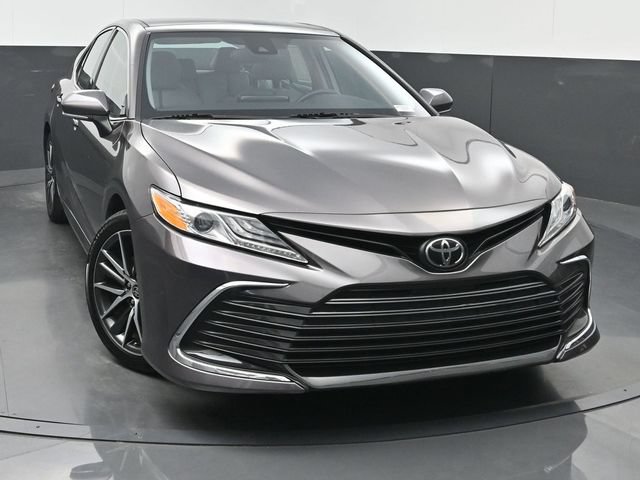 Used 2021 Toyota Camry XLE