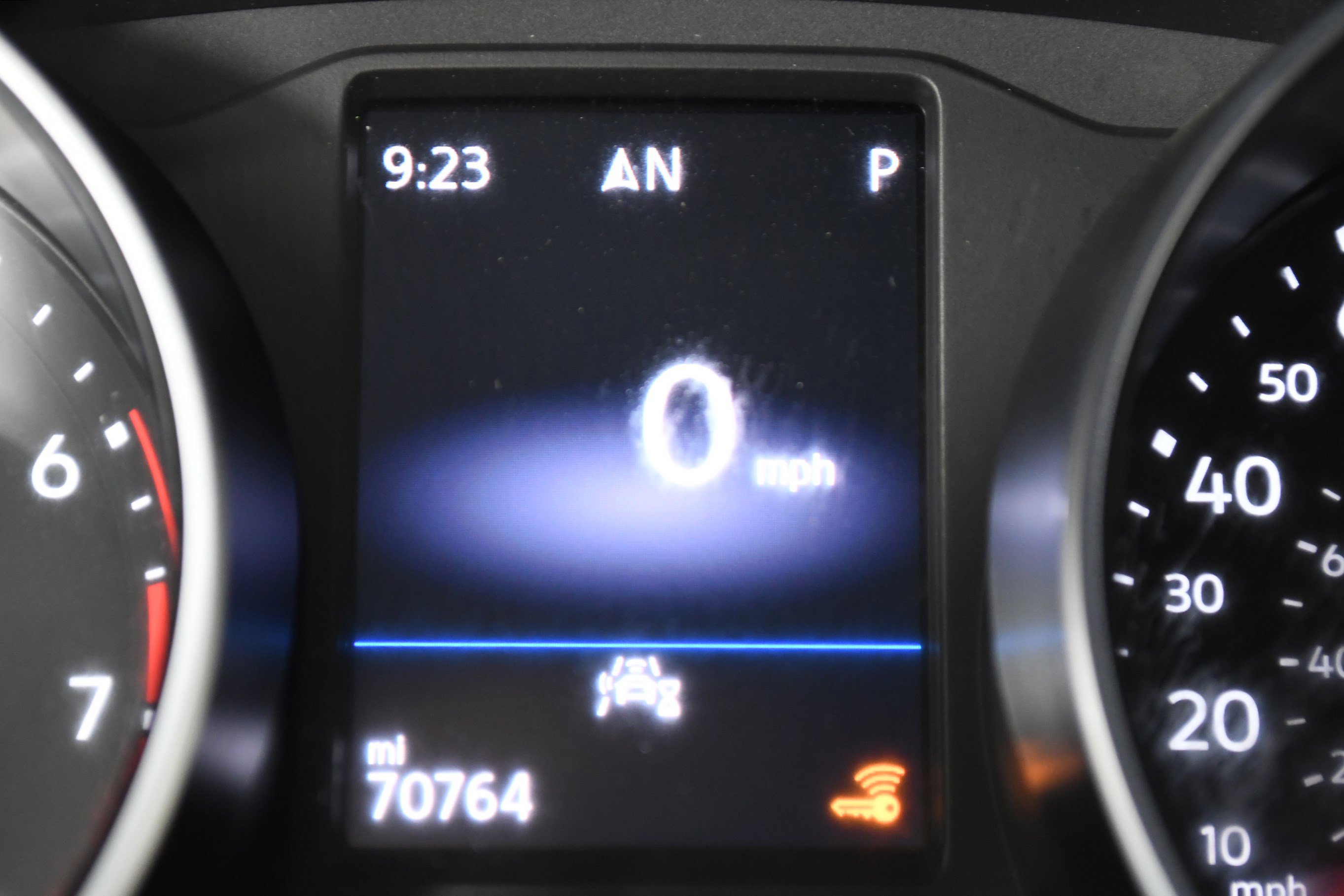 Used 2021 Volkswagen Tiguan SE R-Line image 15