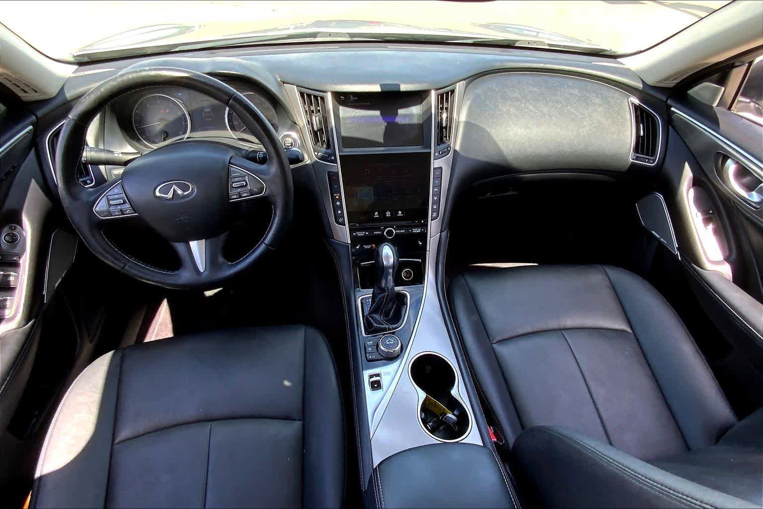 Used 2017 INFINITI Q50 Premium w/ 2.0T Premium Plus Package image 15