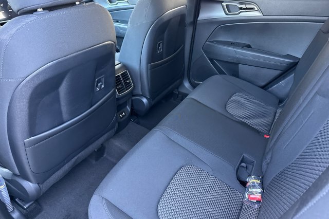 New 2027 Kia Sportage S FWD image 14