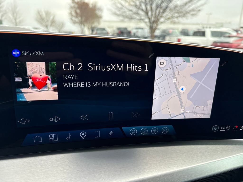 New 2026 Cadillac Vistiq Premium Luxury w/ LPO, Floor Liner Package image 33