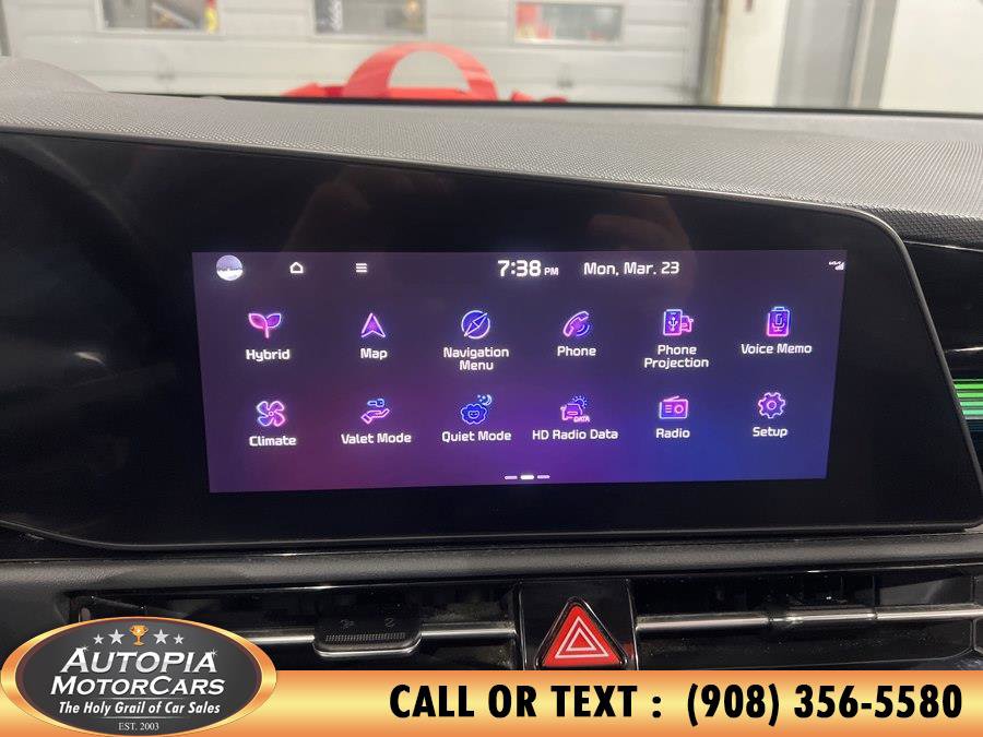 Used 2023 Kia Niro EX Touring FWD image 31