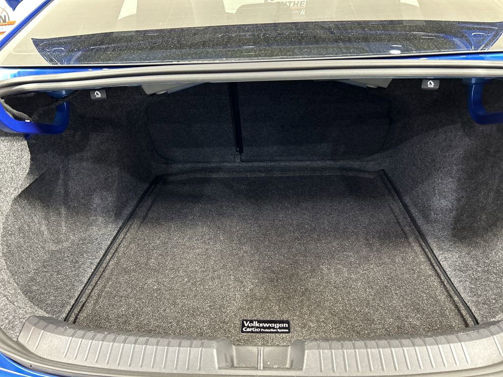 Used 2024 Volkswagen Jetta SE image 19