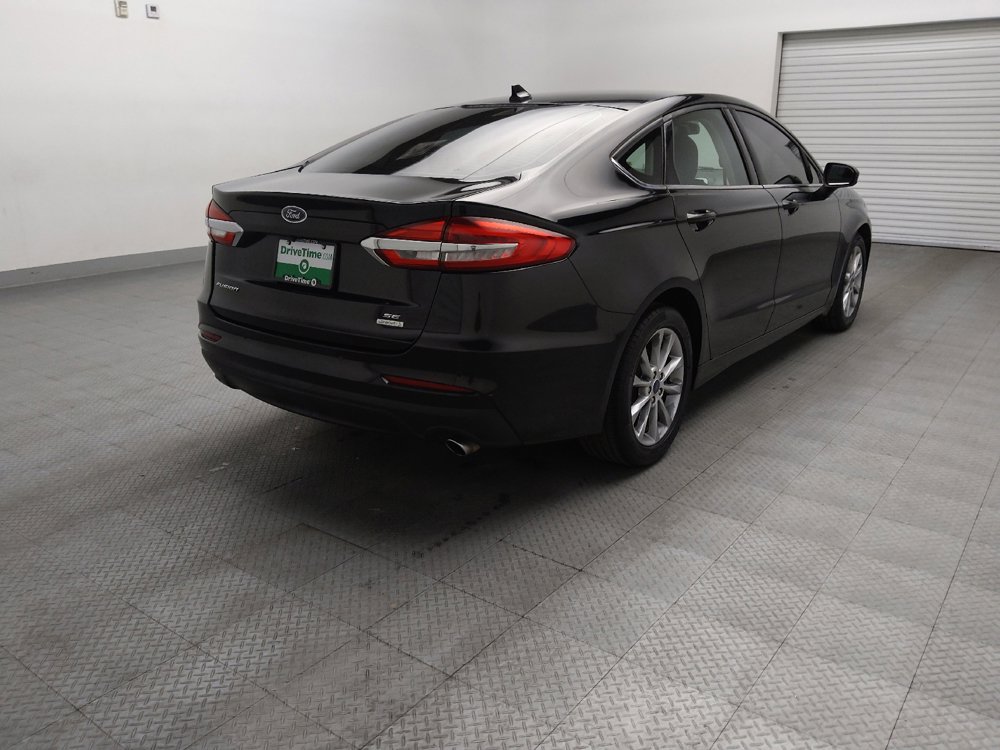 Used 2020 Ford Fusion SE FWD image 9
