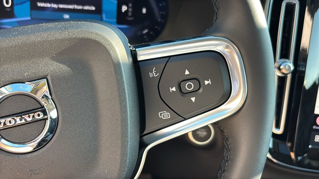 New 2026 Volvo XC40 B5 Core w/ Protection Package Premier AWD/4WD image 19