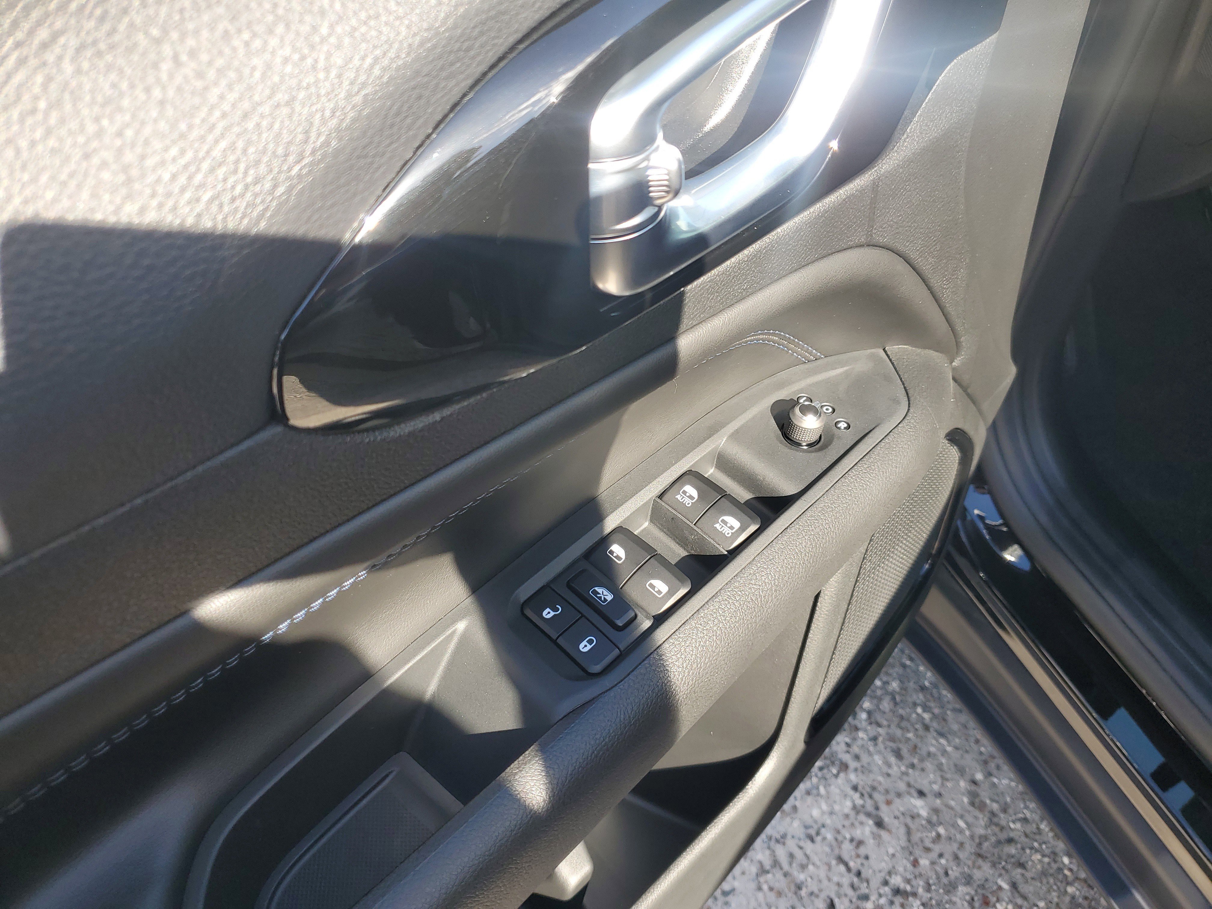 New 2026 Jeep Compass Latitude image 11