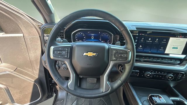 Used 2025 Chevrolet Silverado 1500 LT w/ Z71 Off-Road Package AWD/4WD image 12