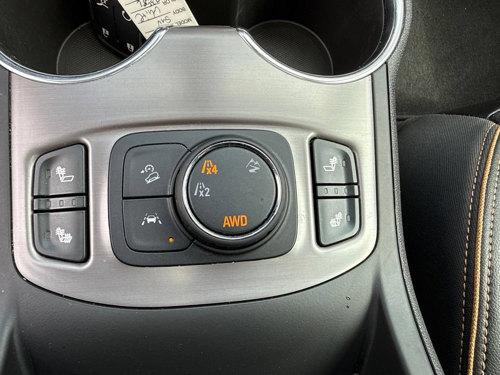 Used 2024 GMC Terrain AT4 w/ LPO, 'HIT The Road' Package AWD/4WD image 33