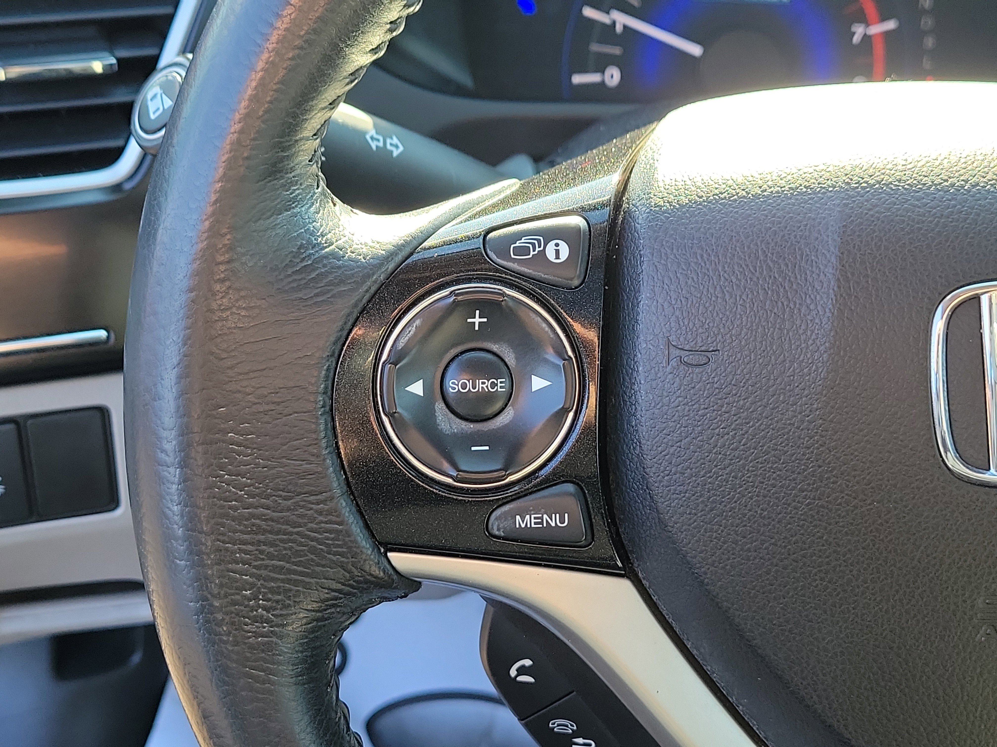 Used 2015 Honda Civic Hybrid Sedan image 22