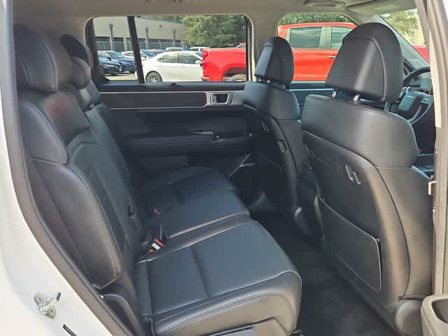 Used 2024 Hyundai Santa Fe Limited AWD/4WD image 18