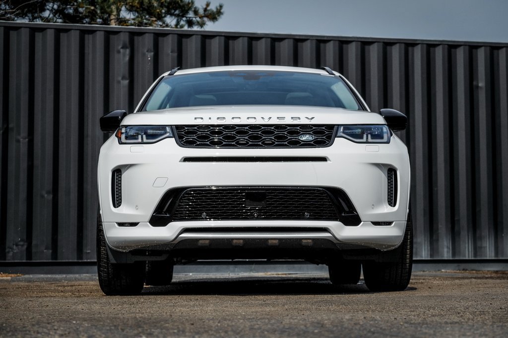 Used 2025 Land Rover Discovery Sport S AWD/4WD image 4