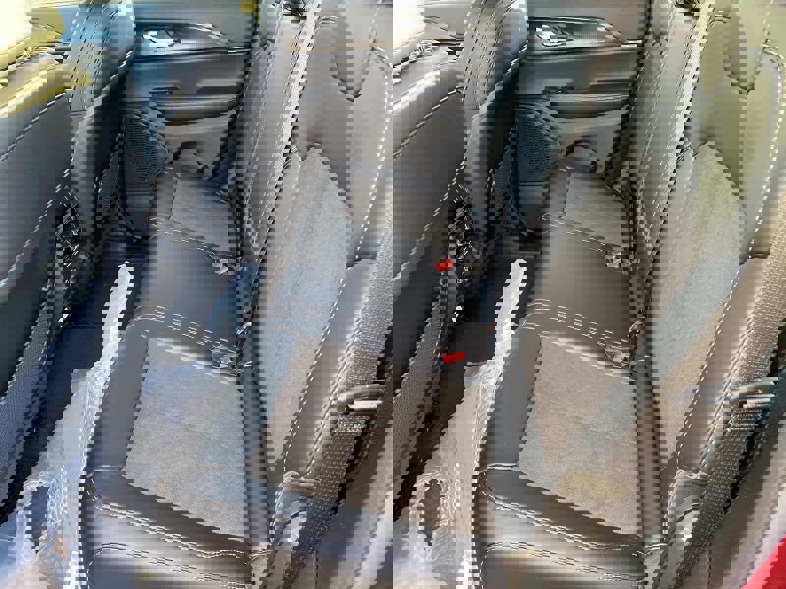 New 2025 Jeep Grand Cherokee Laredo image 8