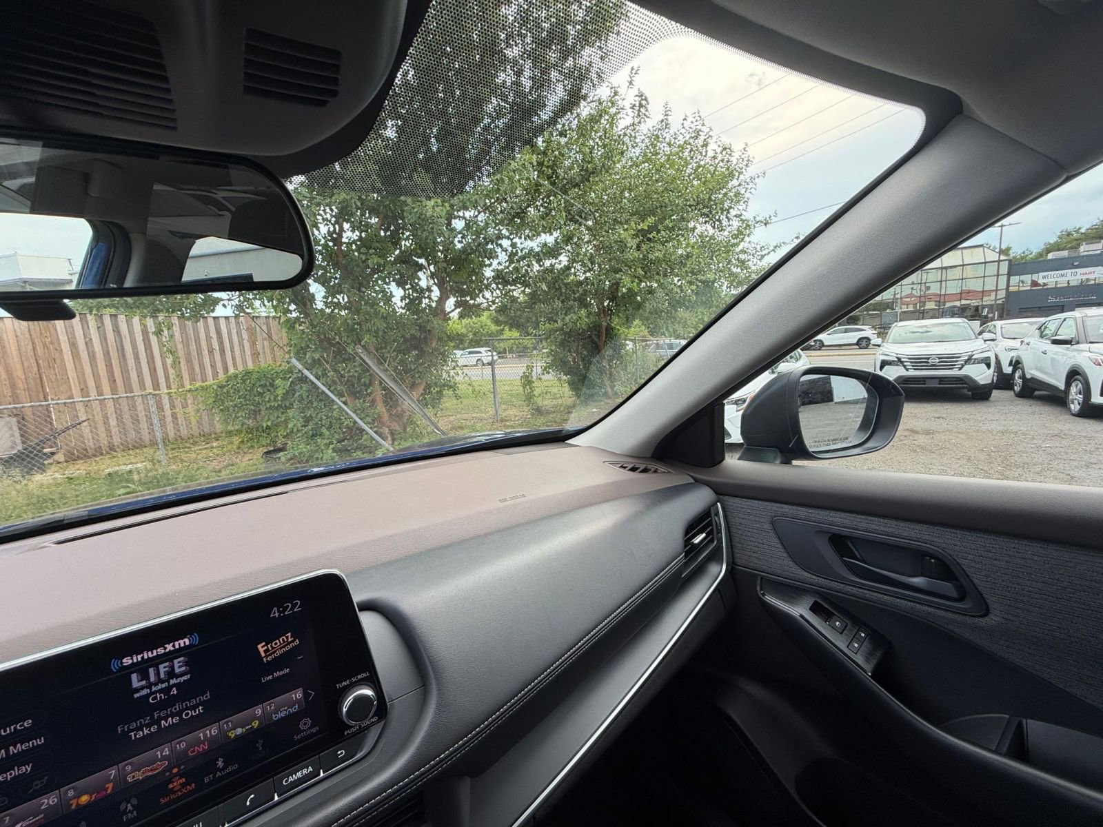 Used 2023 Nissan Rogue S FWD image 34