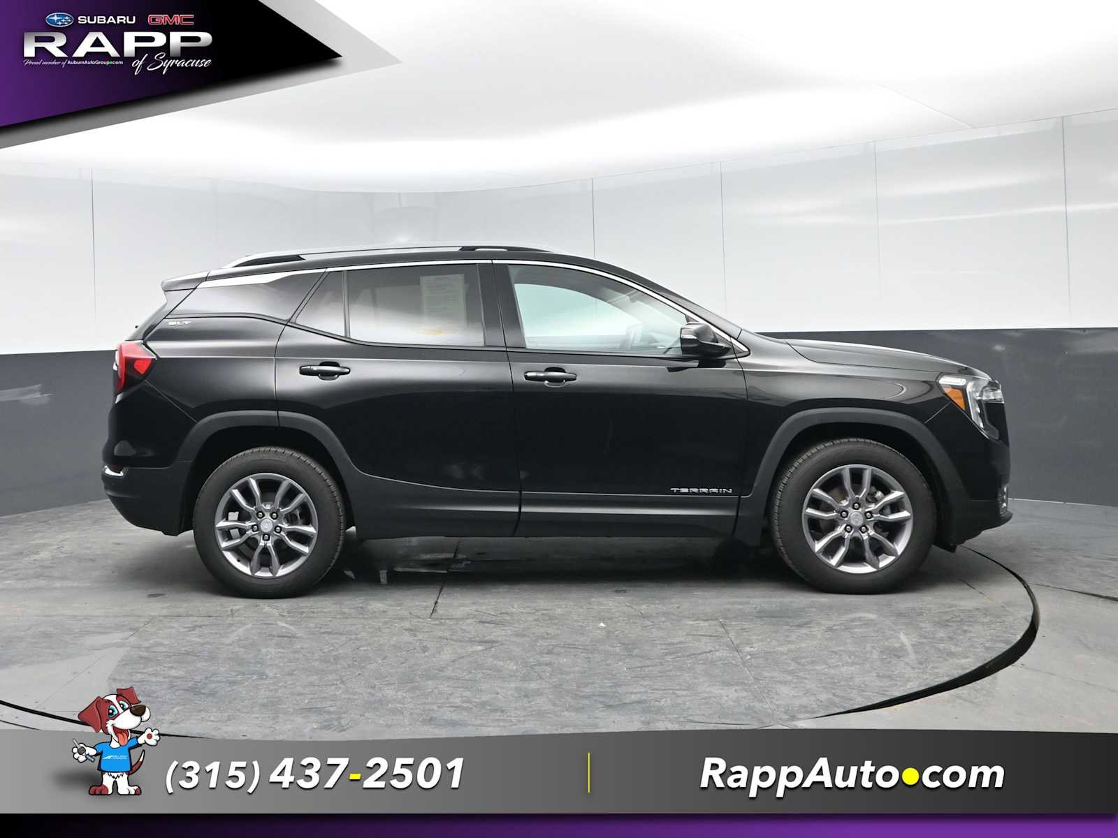 Used 2022 GMC Terrain SLT w/ Infotainment Package II image 3