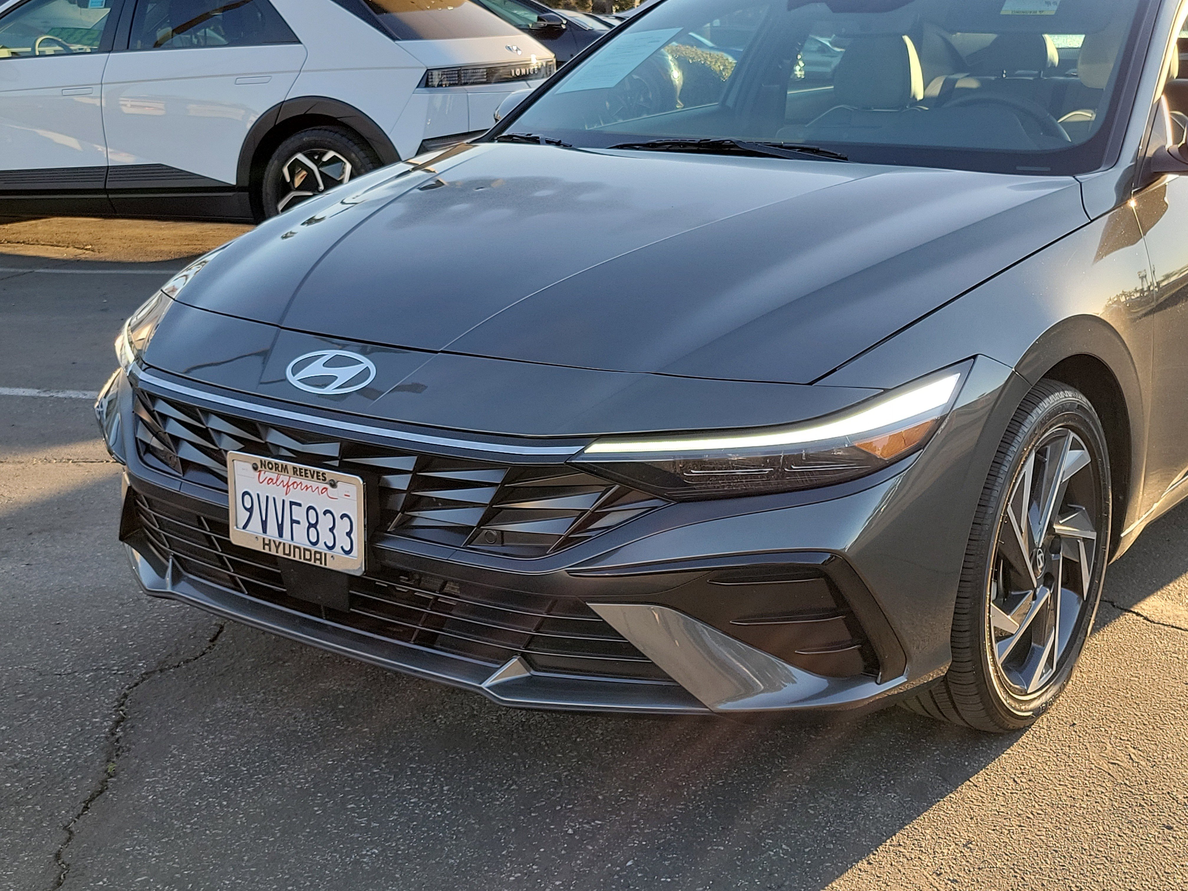 Certified 2025 Hyundai Elantra Limited image 27