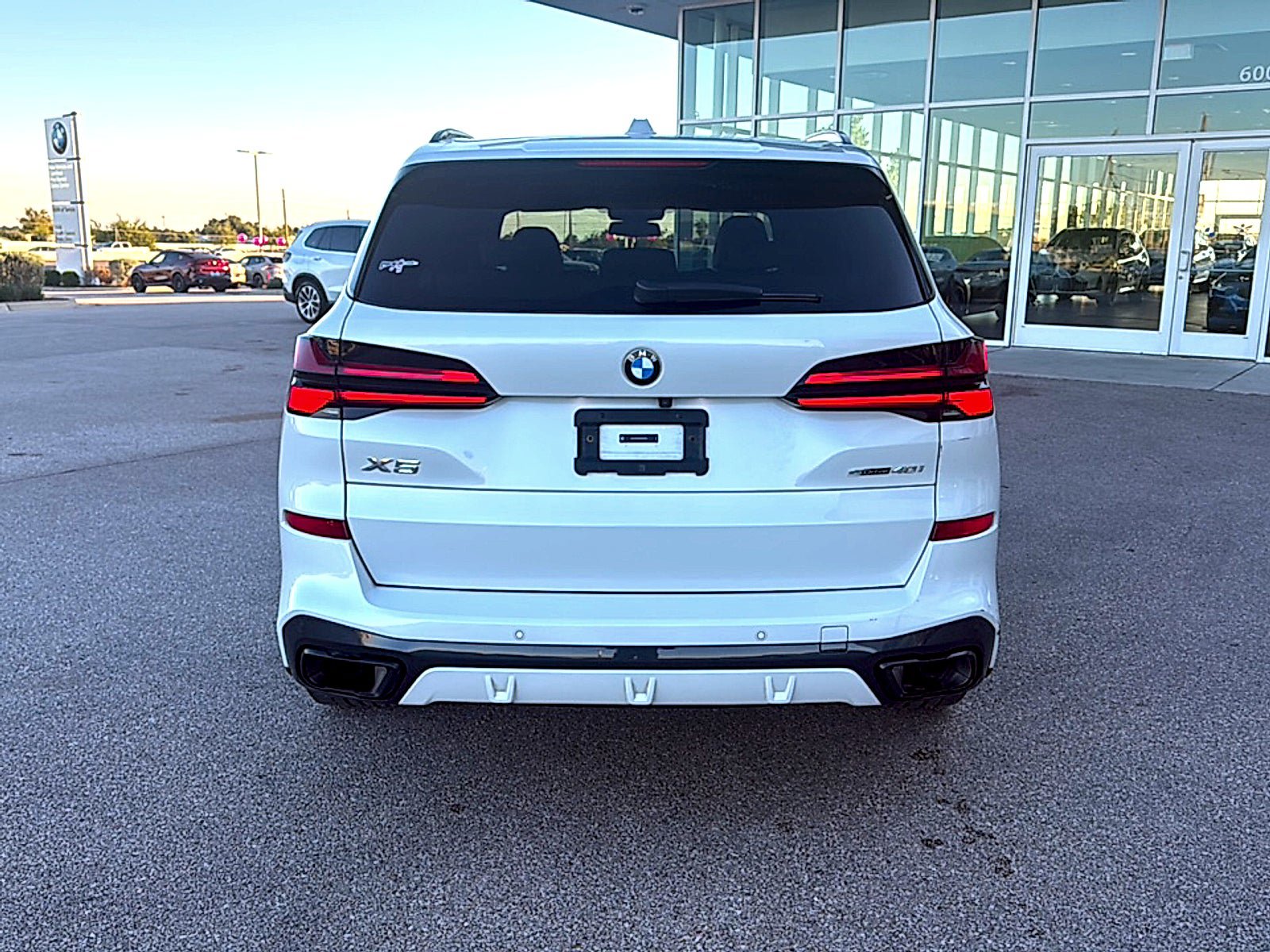 Used 2024 BMW X5 sDrive40i w/ M Sport Package RWD image 6