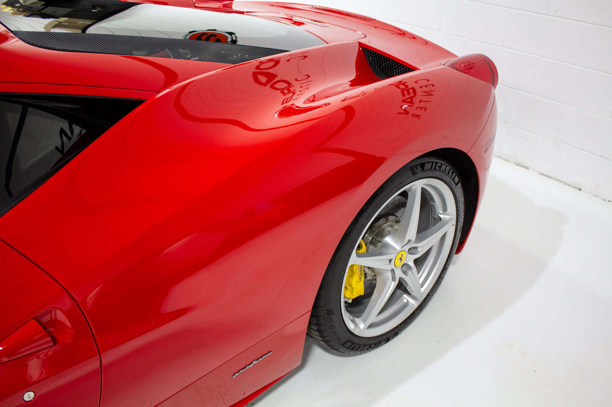 Used 2014 Ferrari 458 Italia Coupe RWD image 20