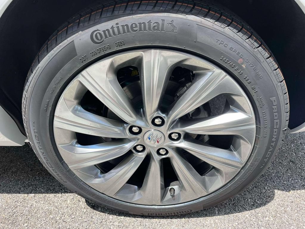 New 2026 Buick Envista Avenir FWD image 12