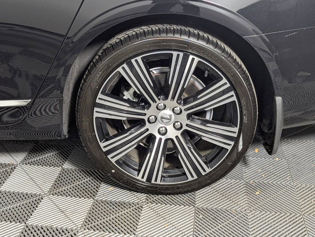 Used 2024 Volvo S90 B6 Ultimate image 12
