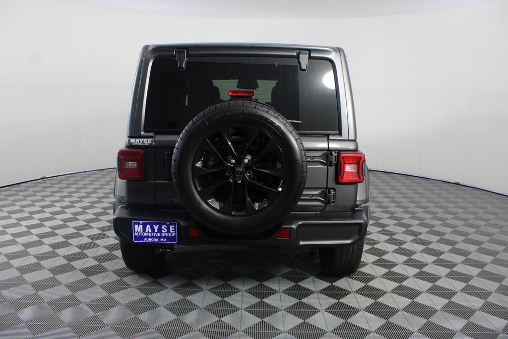 Used 2025 Jeep Wrangler Unlimited Sahara AWD/4WD image 22