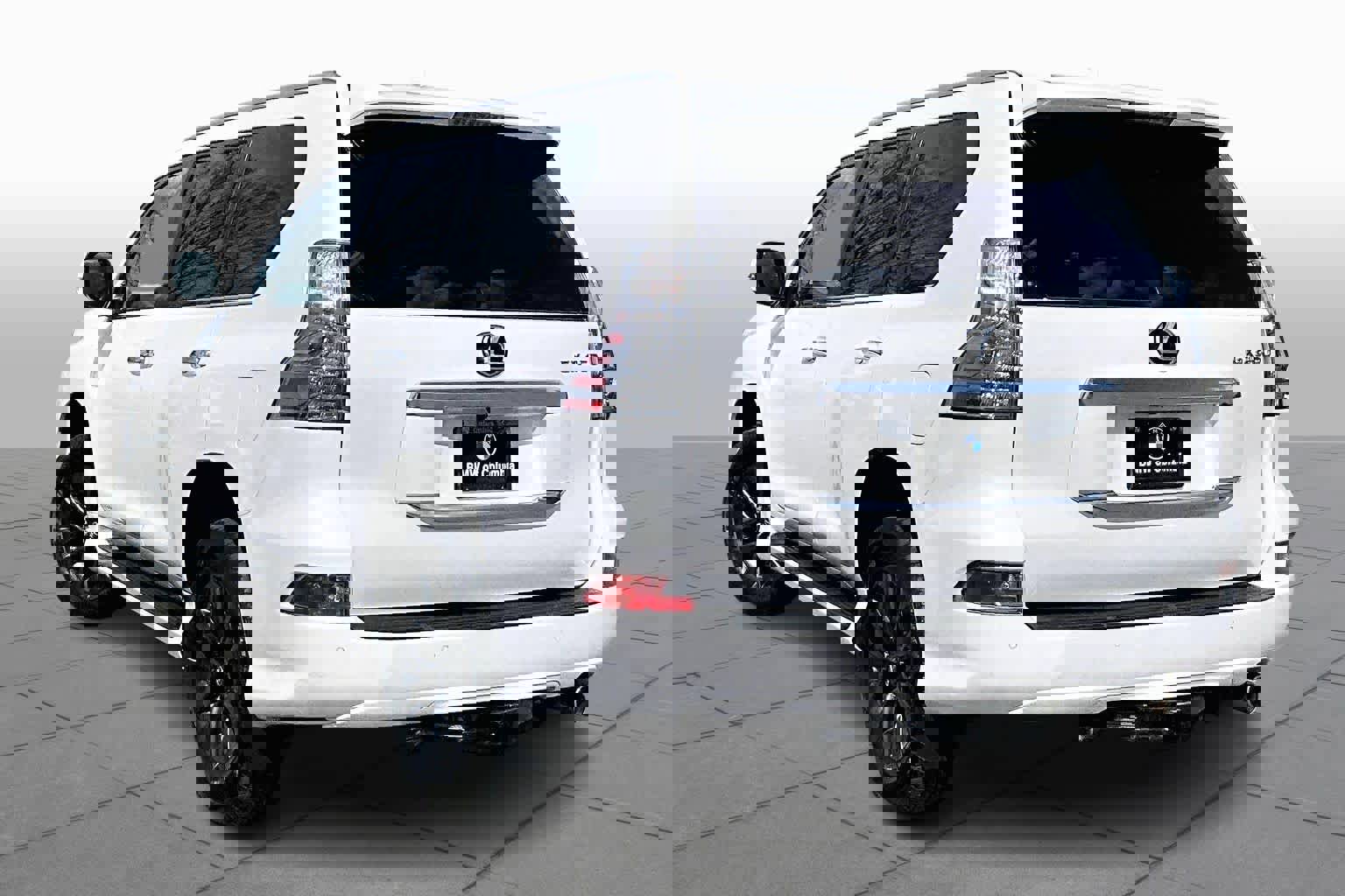 Used 2023 Lexus GX 460 Premium w/ Premium Package image 11