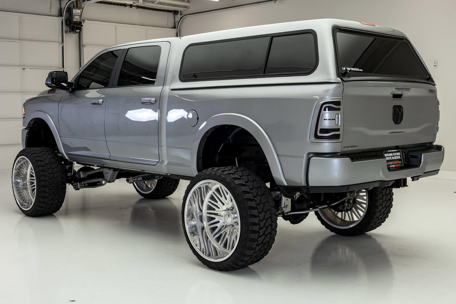 Used 2022 RAM 2500 Laramie AWD/4WD image 6