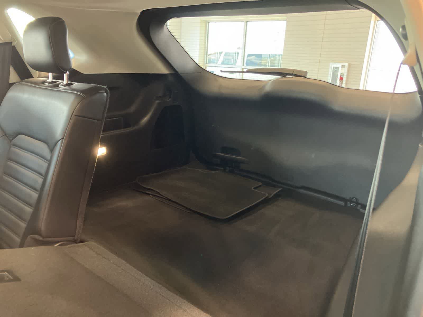 Used 2018 Ford Edge SEL w/ Equipment Group 201A AWD/4WD image 28