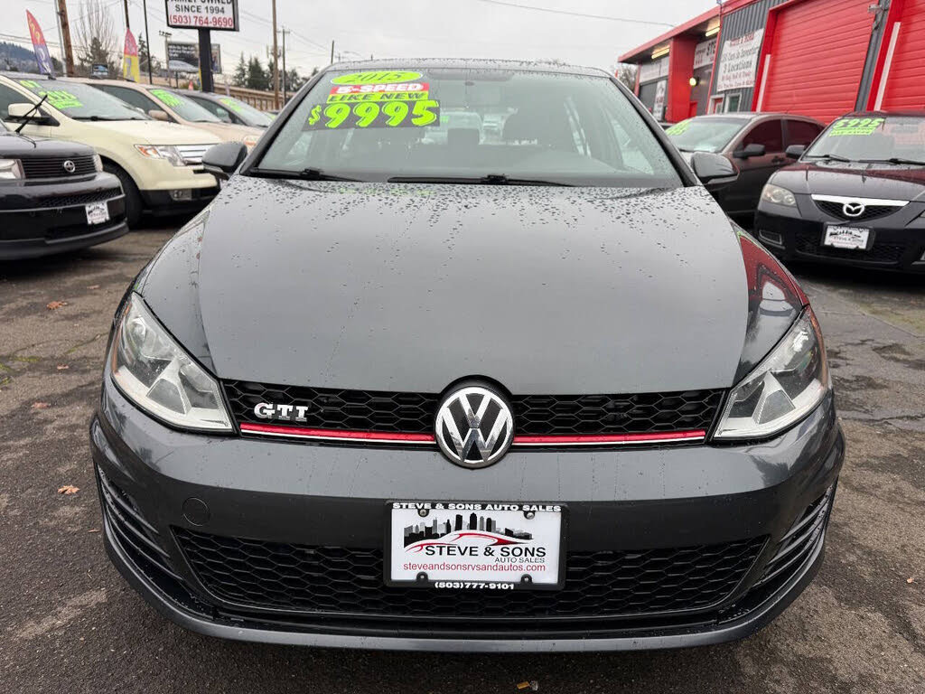 Used 2015 Volkswagen Golf 4-Door FWD image 4