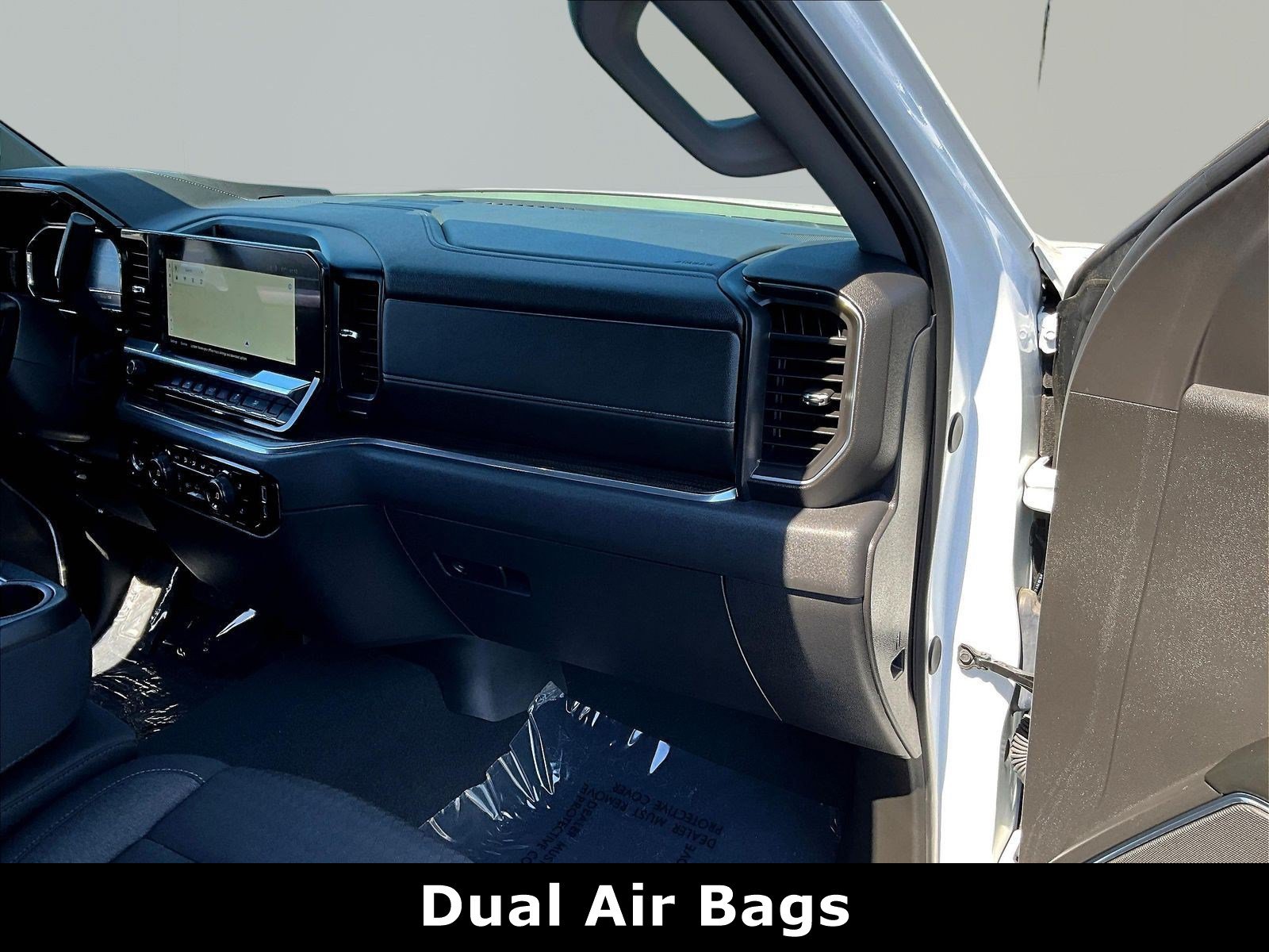 Used 2024 Chevrolet Silverado 1500 LT AWD/4WD image 26