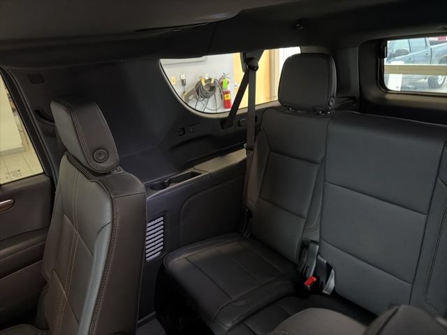 New 2026 Chevrolet Suburban High Country AWD/4WD image 28