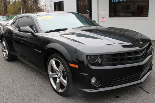 Used 2011 Chevrolet Camaro SS w/ RS Package image 3