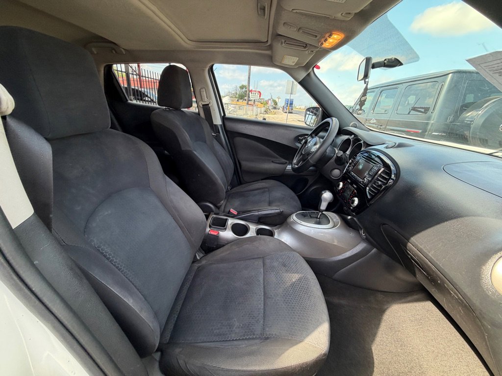 Used 2016 Nissan Juke SV FWD image 38