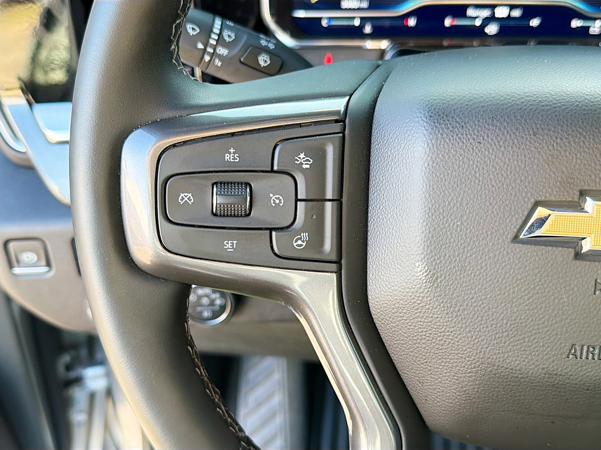 Used 2025 Chevrolet Silverado 2500 High Country w/ Technology Package image 37