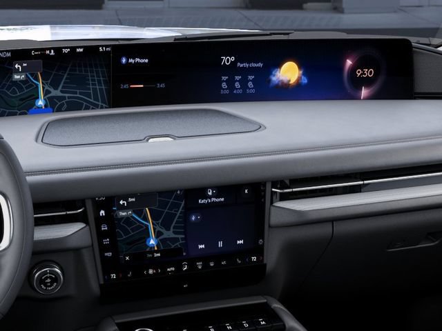 New 2027 Lincoln Navigator Premiere RWD image 14