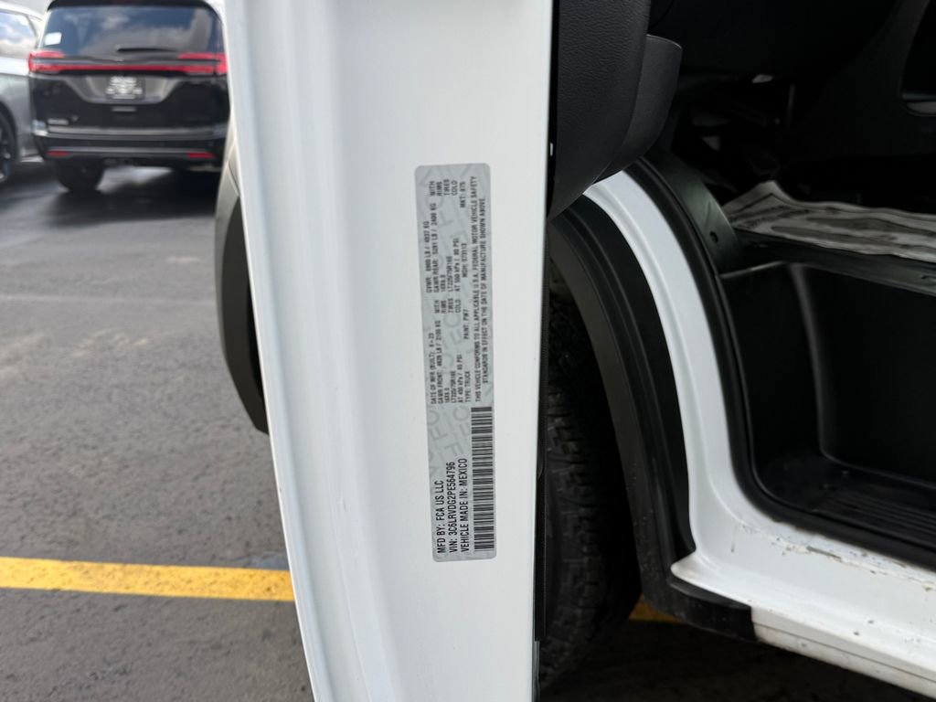 Used 2023 RAM ProMaster 2500 image 32