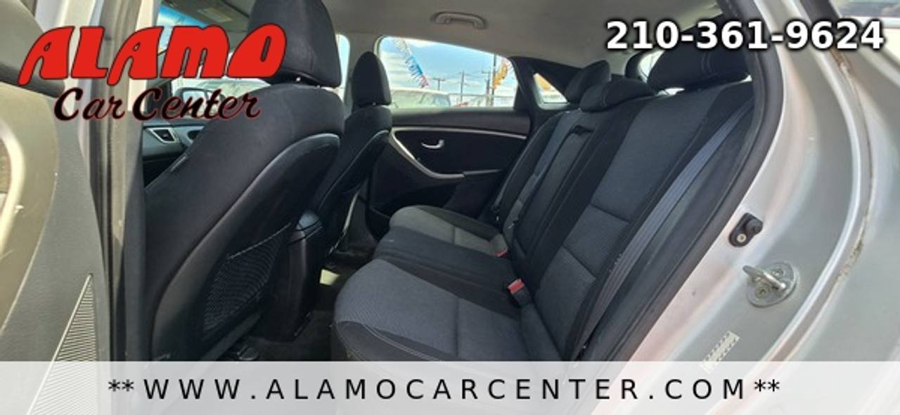 Used 2016 Hyundai Elantra GT FWD image 27