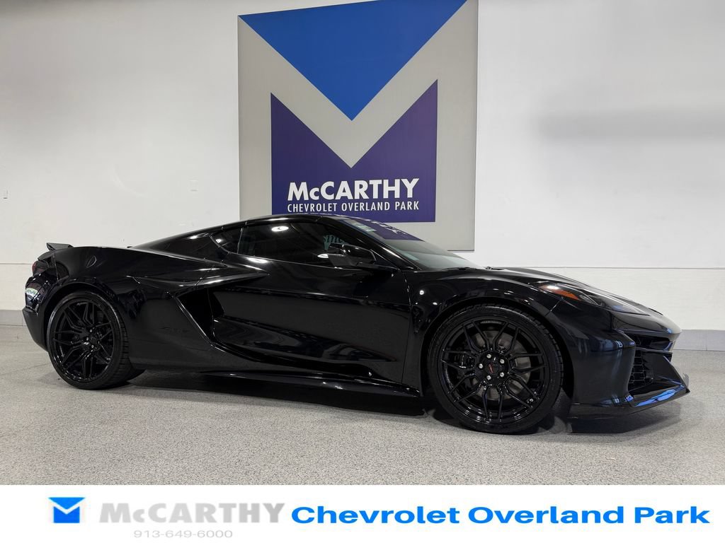 Used 2024 Chevrolet Corvette Z06 RWD image 13