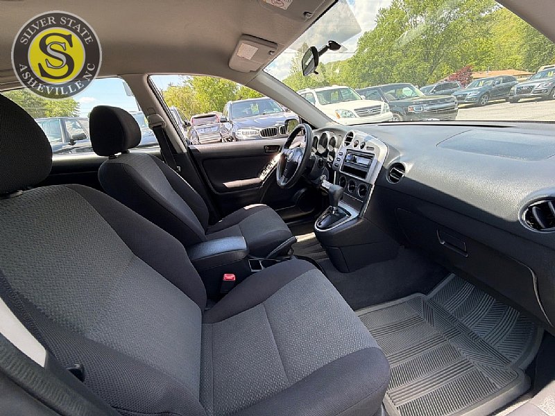 Used 2004 Toyota Matrix FWD image 15