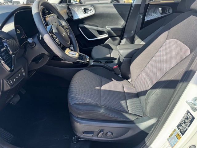 Certified 2023 Kia Soul S FWD image 19
