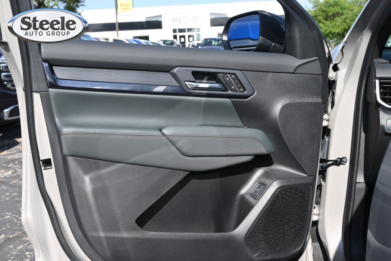 New 2026 GMC Terrain AT4 w/ Convenience Package III AWD/4WD image 19