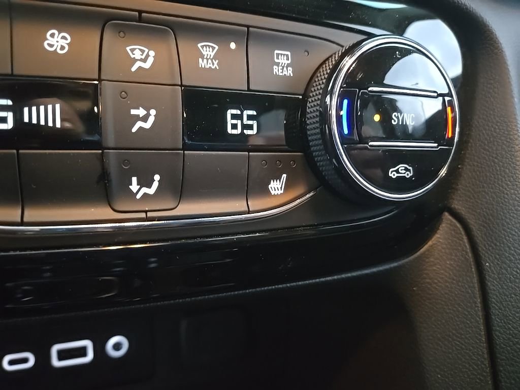 Used 2023 Buick Encore GX Select w/ Sport Touring Package image 22