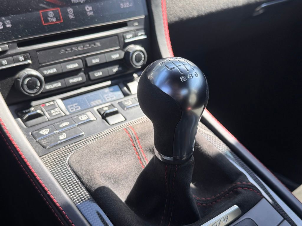 Certified 2022 Porsche 718 Cayman GT4 image 24