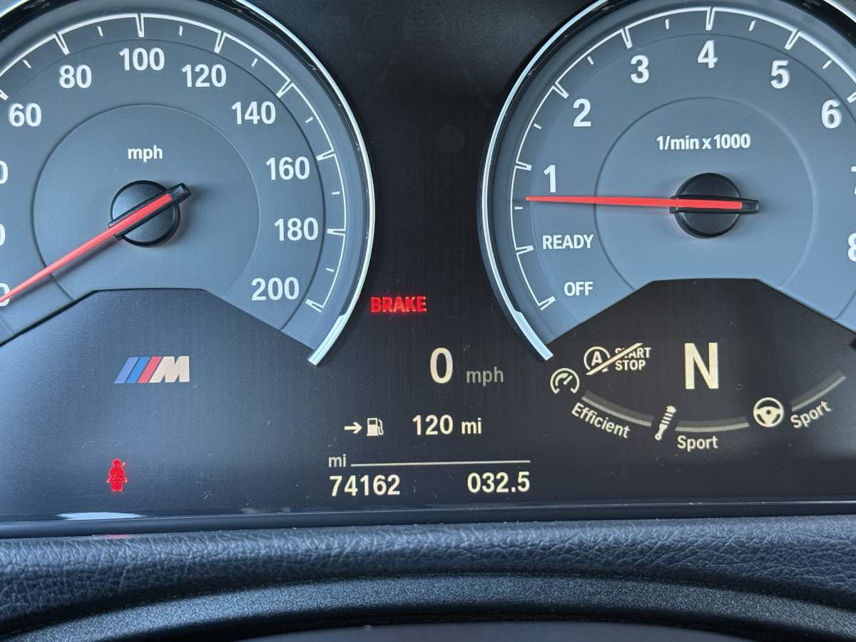 Used 2017 BMW M4 Coupe image 14