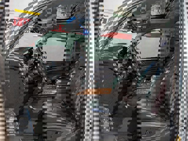 Used 2017 Chevrolet Suburban Premier image 18