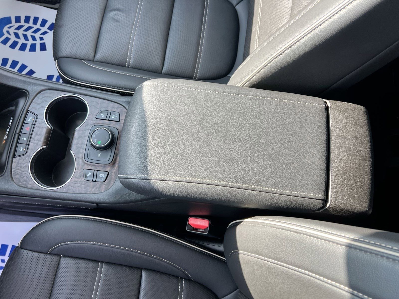 Used 2023 GMC Acadia Denali w/ Denali Technology Package image 21