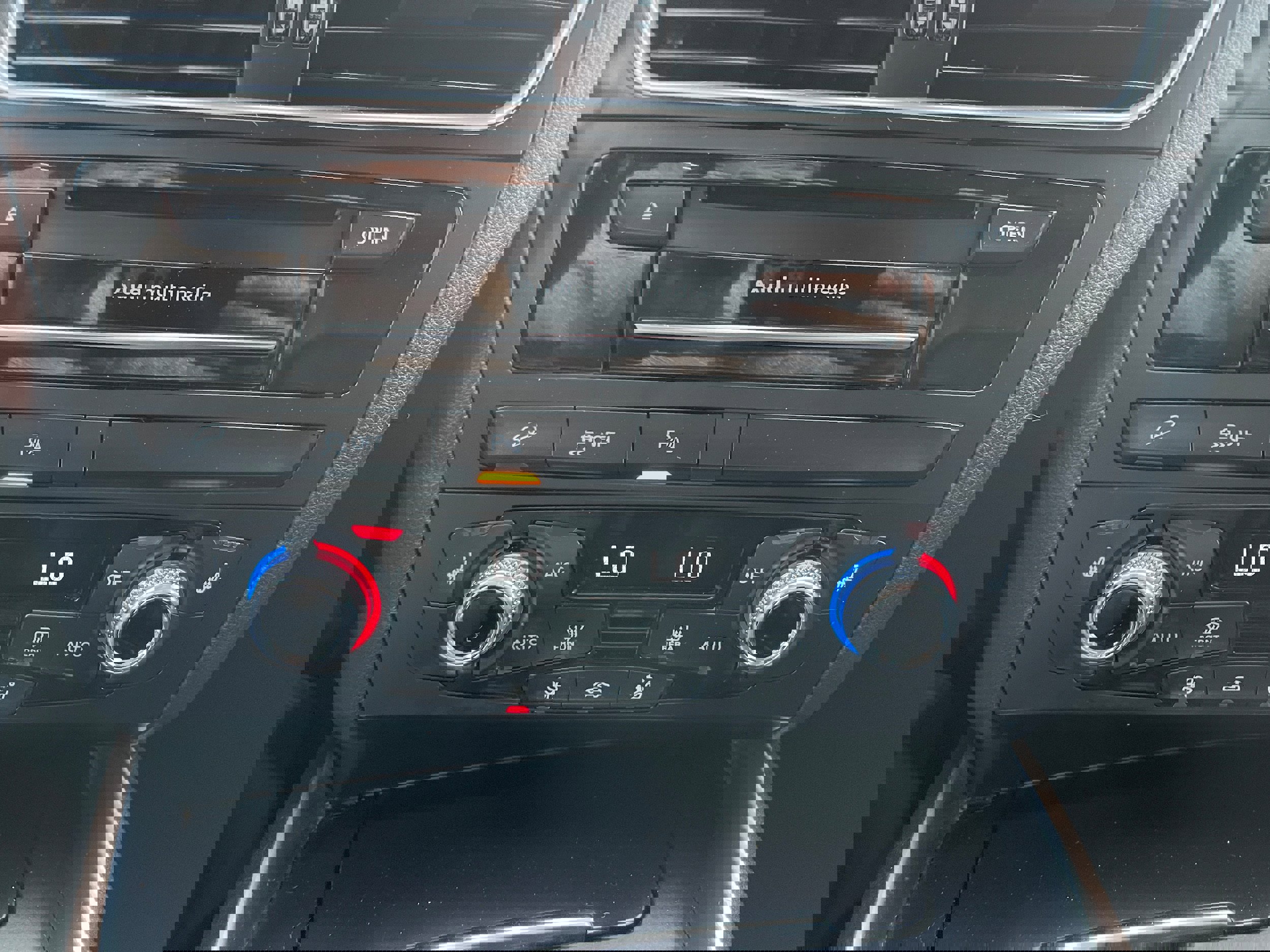 Used 2016 Audi Q5 2.0T Premium Plus w/ Technology Package image 21