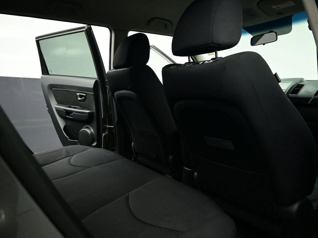 Used 2011 Kia Soul + image 59