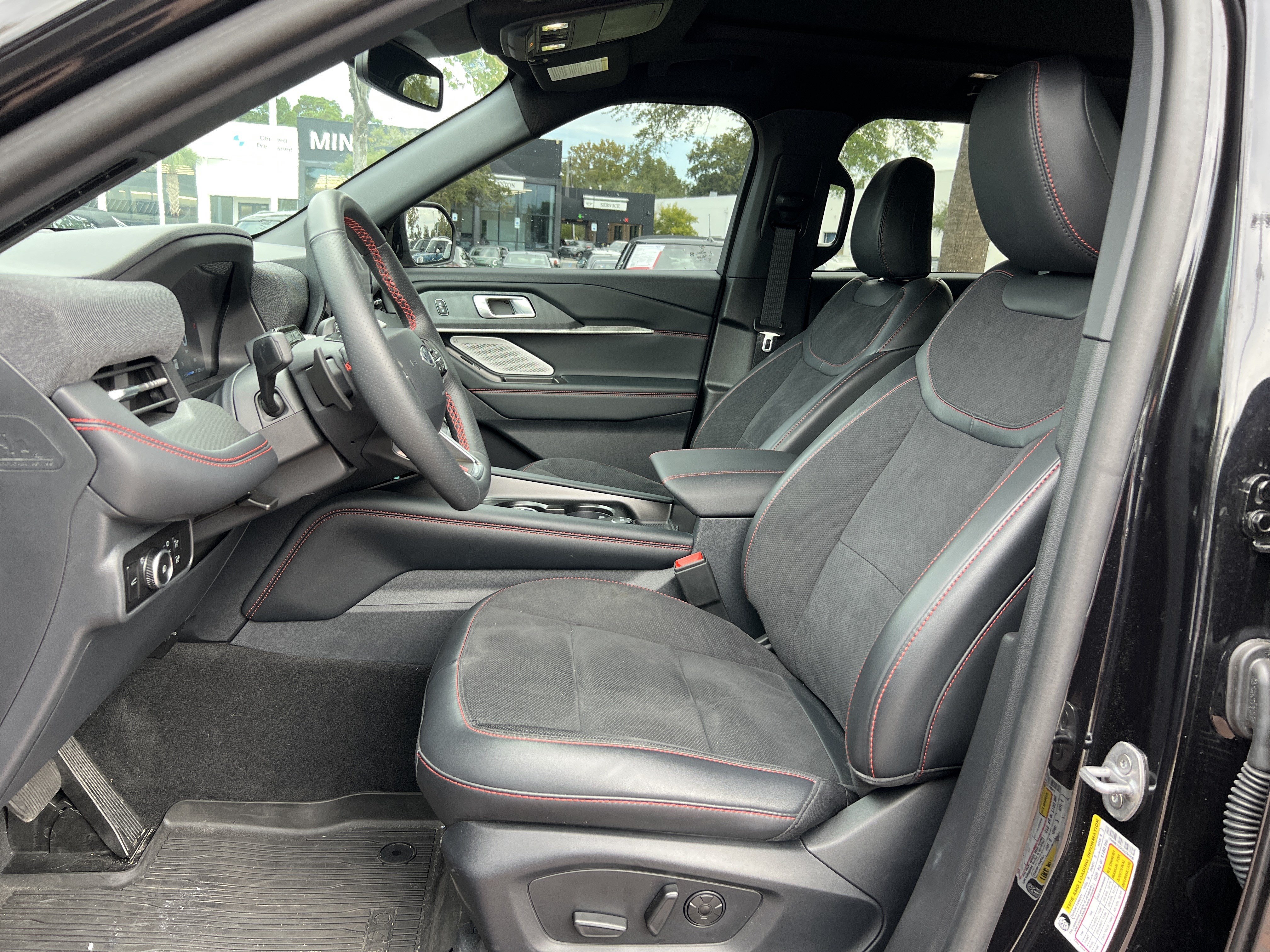 Used 2025 Ford Explorer ST w/ Sun And Sound Package RWD image 16